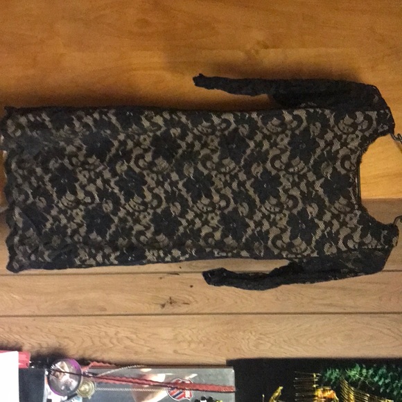 Prom dresses and evening dresses and wedding dress!!!! - Picture 2 of 5